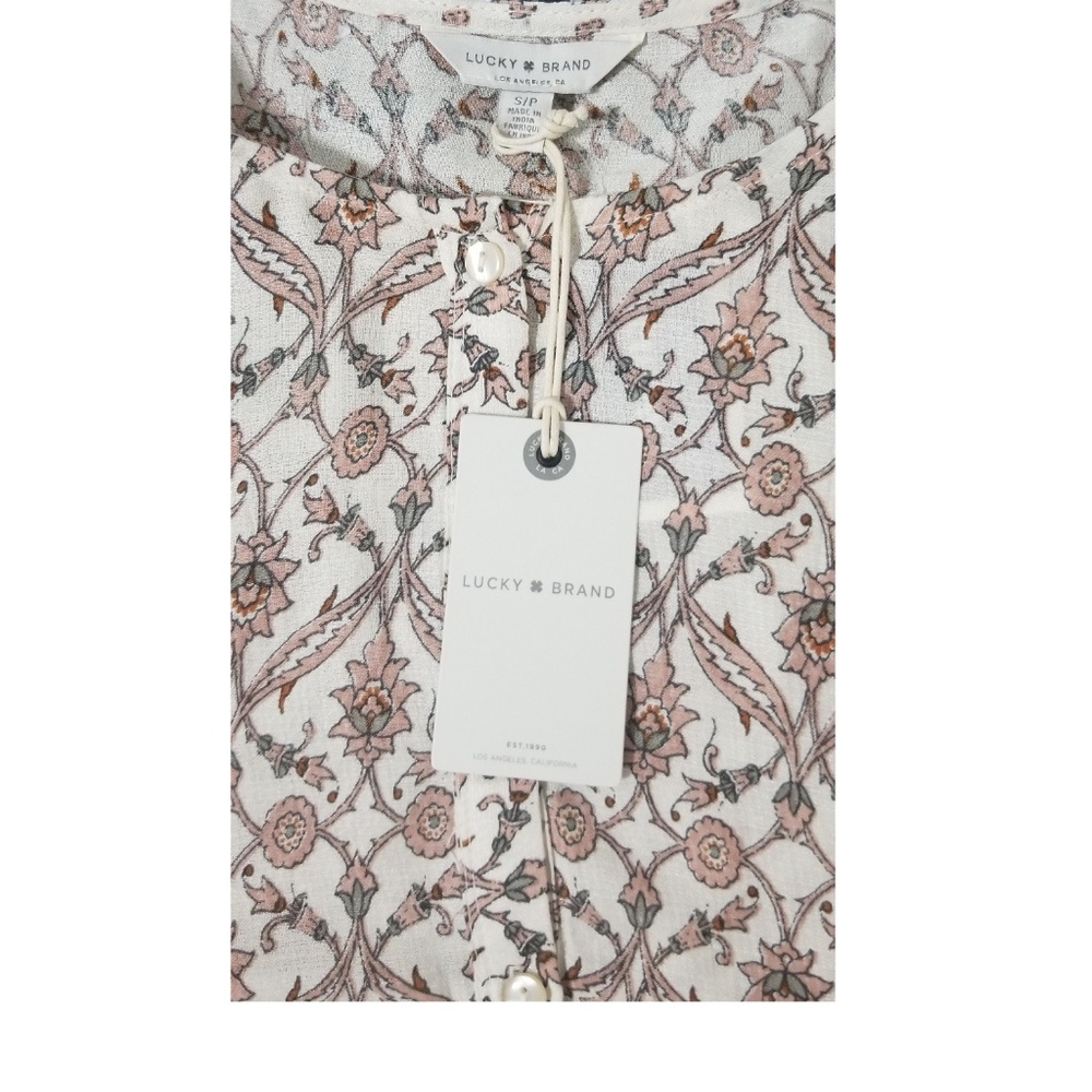 🆕️Lucky Brand floral blouse 🍀 - Picture 2 of 6